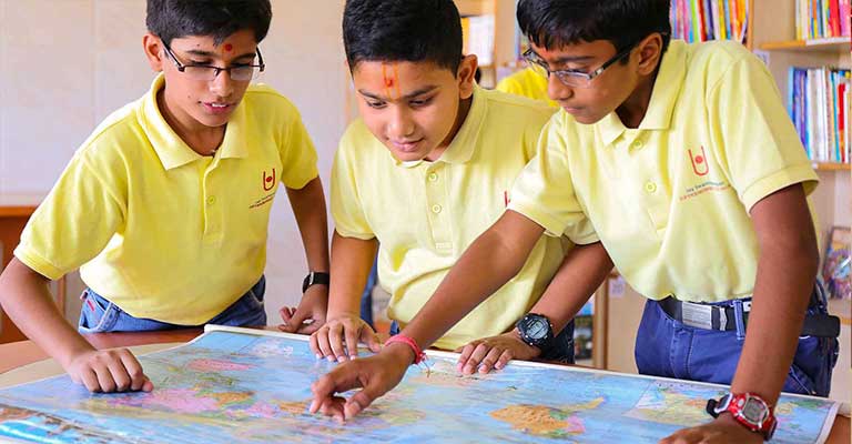 educare-Gurukul-Education-System-1 - biotimes schooling ( school boys learning )